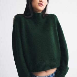 Abercrombie & Fitch Dark Green Turtleneck Sweater